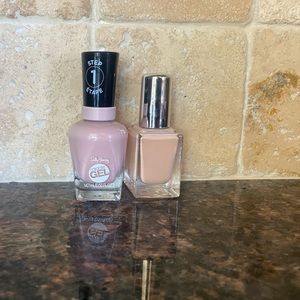 NWT PALE PINK & NUDE NAIL POLISH SET